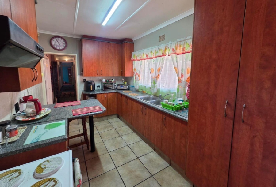 5 Bedroom Property for Sale in Sasolburg Ext 15 Free State